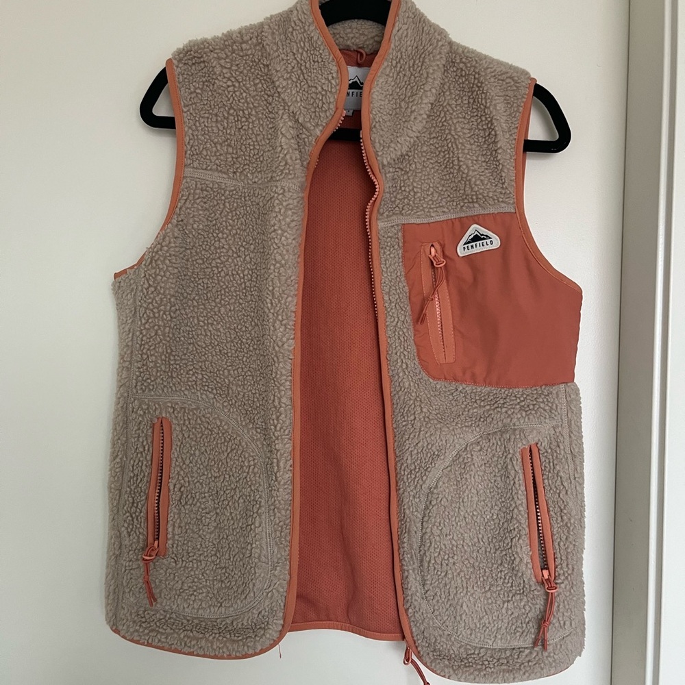 Cozy Penfield/Madewell vest with multiple pockets